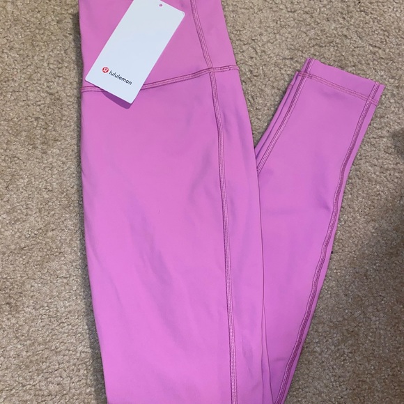 Nwt Magenta Glow Lululemon Wunder Under 